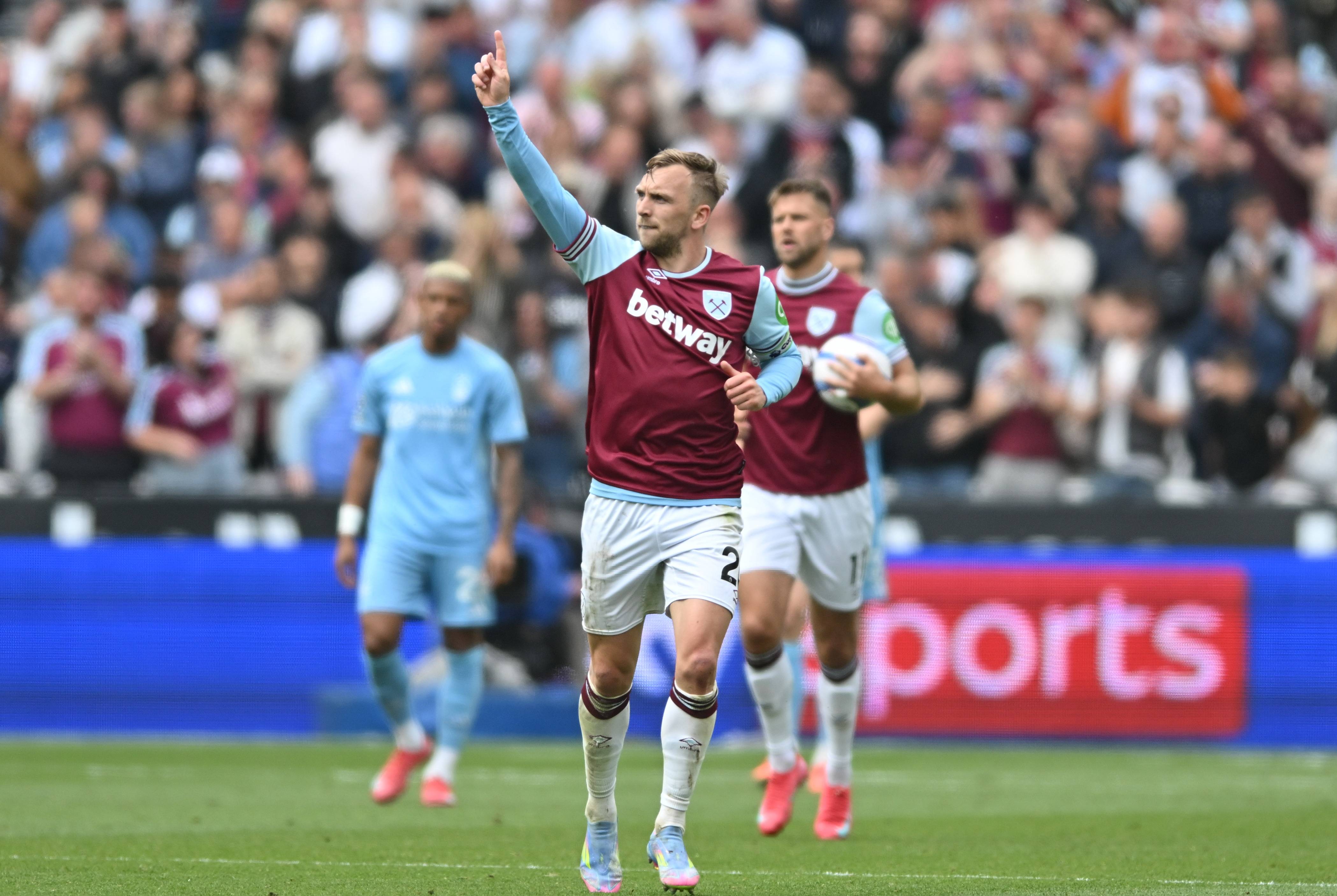 关于汉诺威主场大胜科隆，喜迎胜利的信息