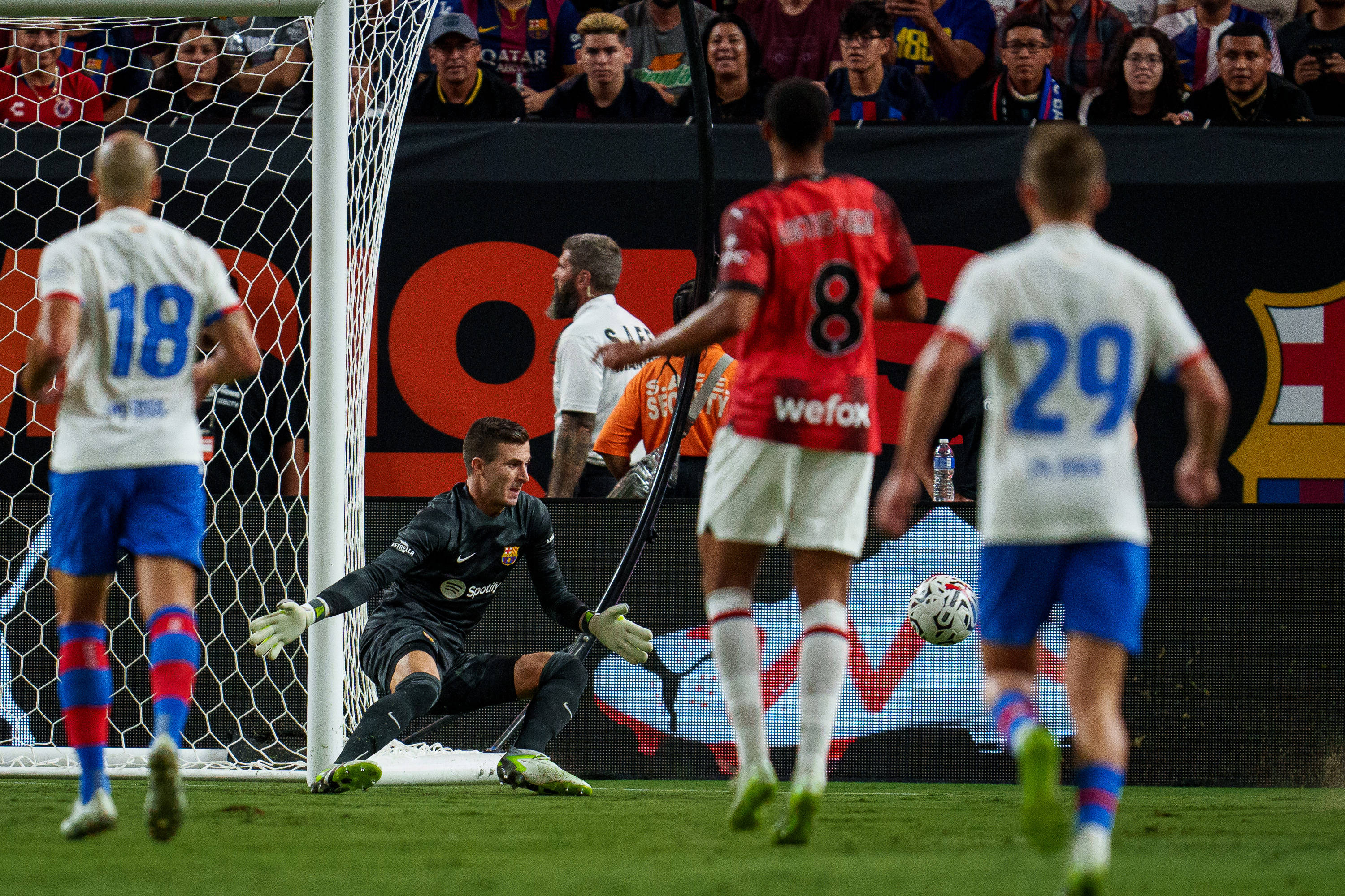 开云下载-挪威绝杀AC米兰，佩德里关键制胜的简单介绍